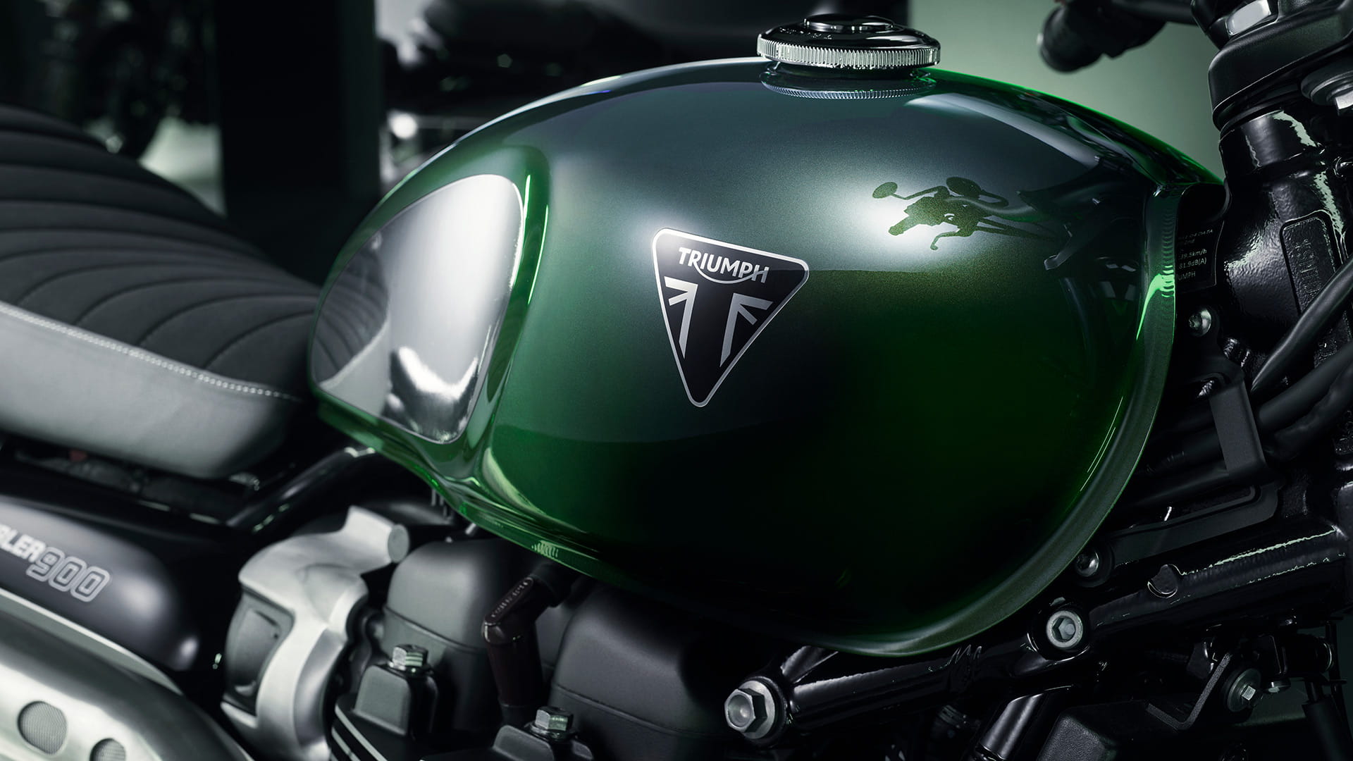 Triumph scrambler deals fuel tank